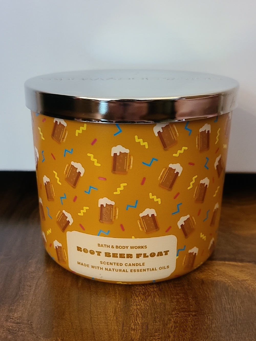 ROOT BEER FLOAT 3 Wick Candlr Bath And Body Works